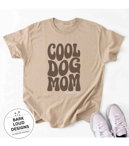 Personalisiertes Premium T-Shirt mit Namen - COOL DOG MOM aus Biobaumwolle