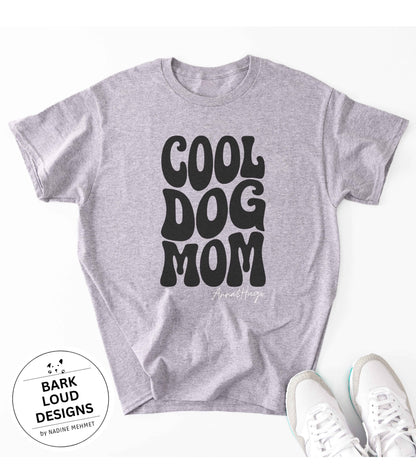 Personalisiertes Premium T-Shirt mit Namen - COOL DOG MOM aus Biobaumwolle