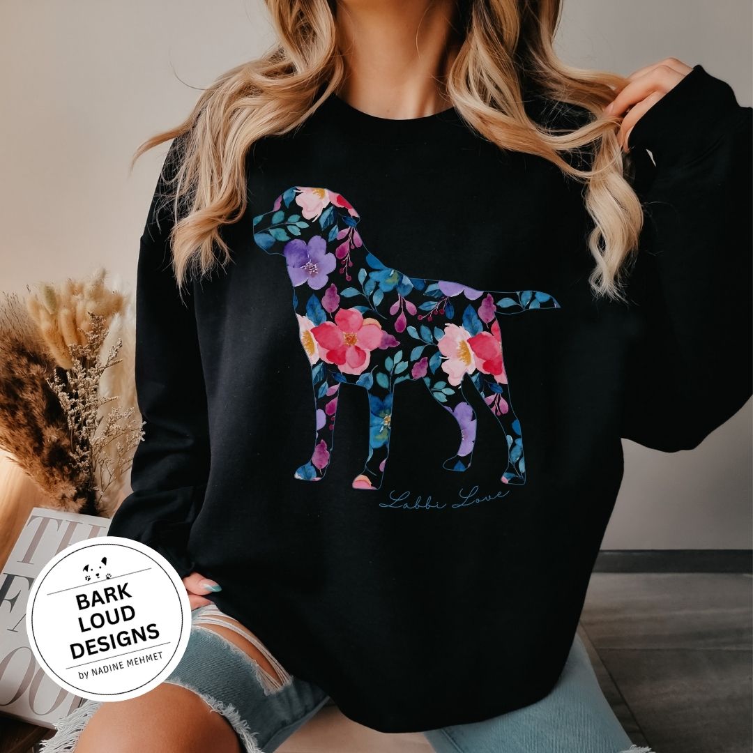 Blumiger Labrador Pullover personalisiert - mit Wunschtext