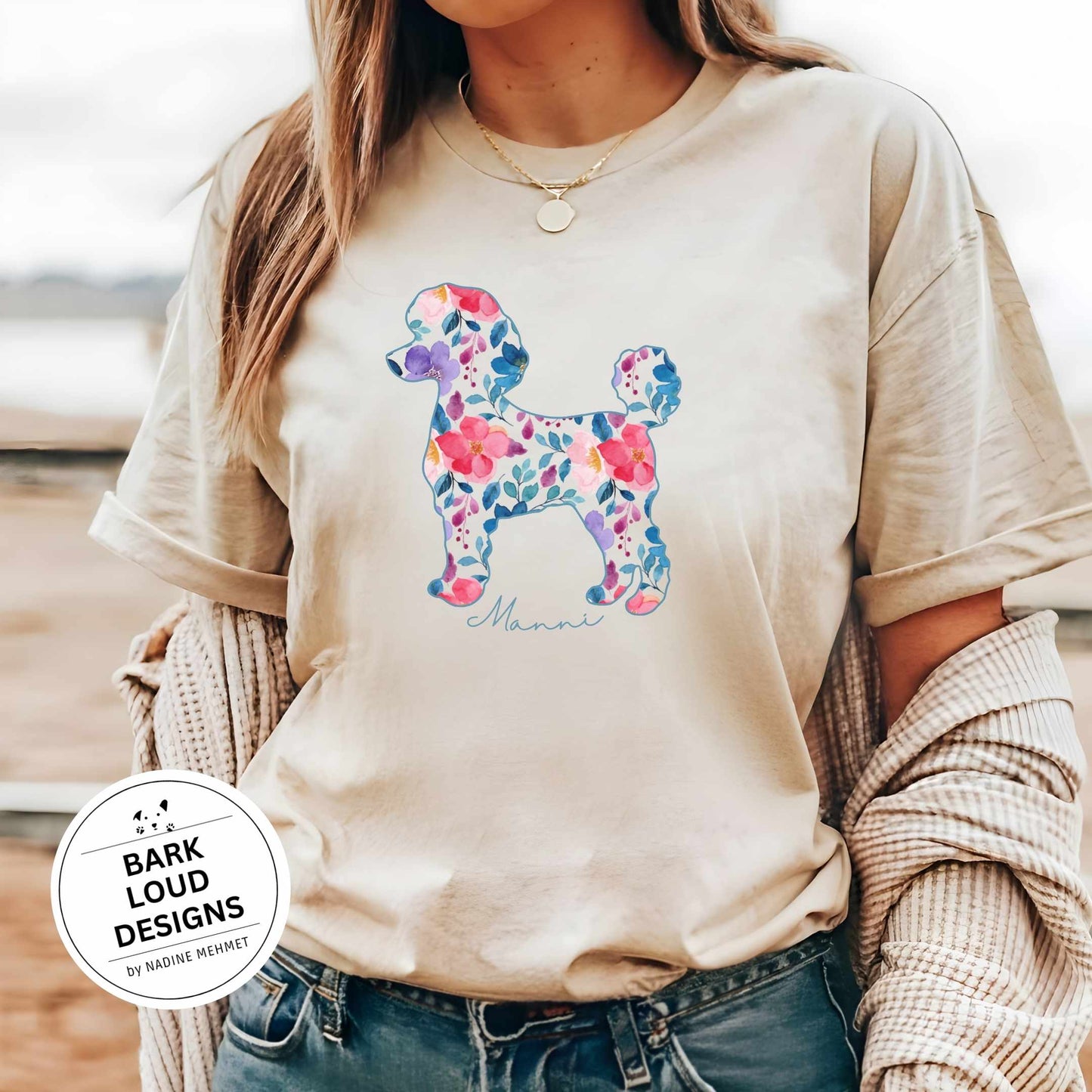 Blumiges Pudel T-Shirt personalisiert - mit Wunschtext