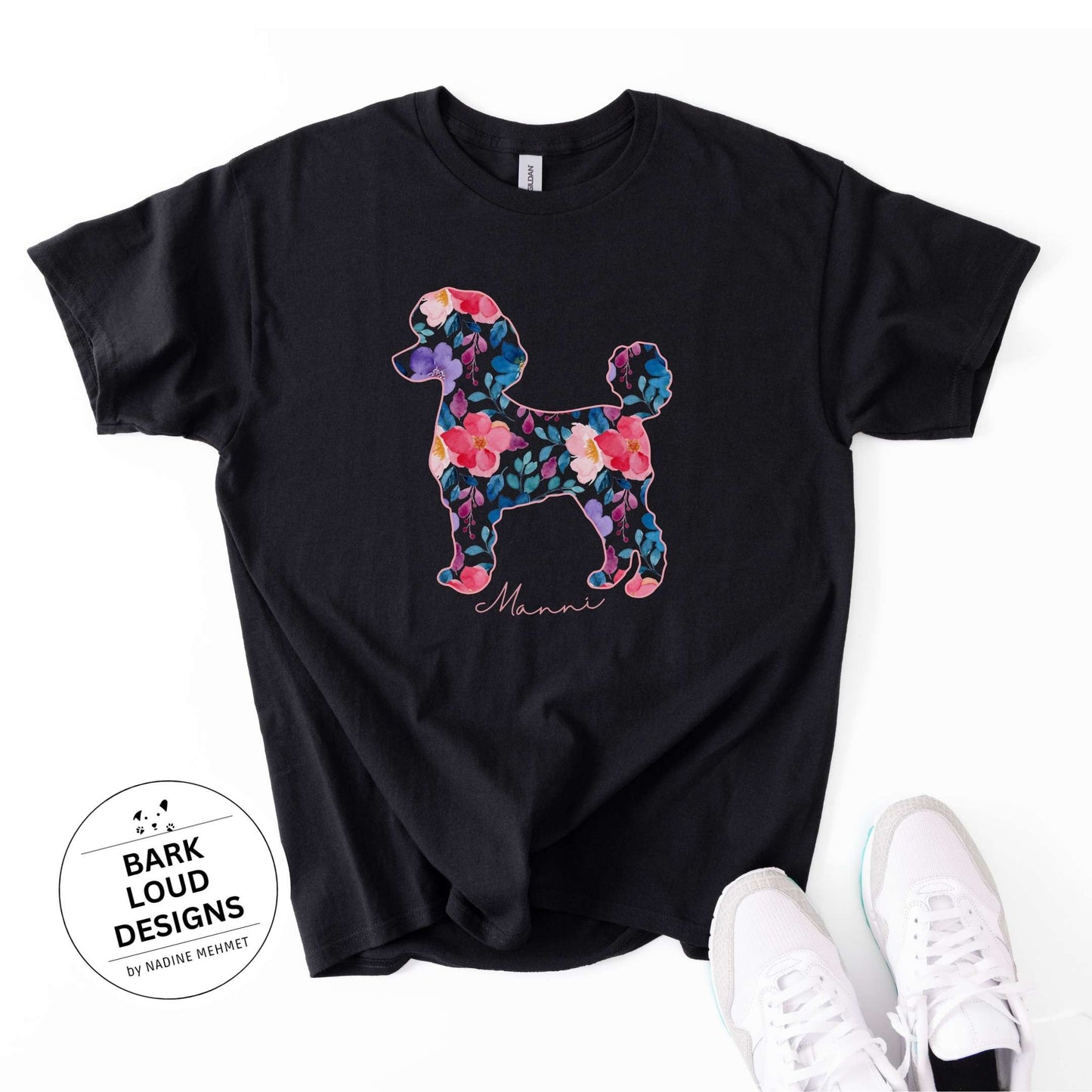 Blumiges Pudel T-Shirt personalisiert - mit Wunschtext