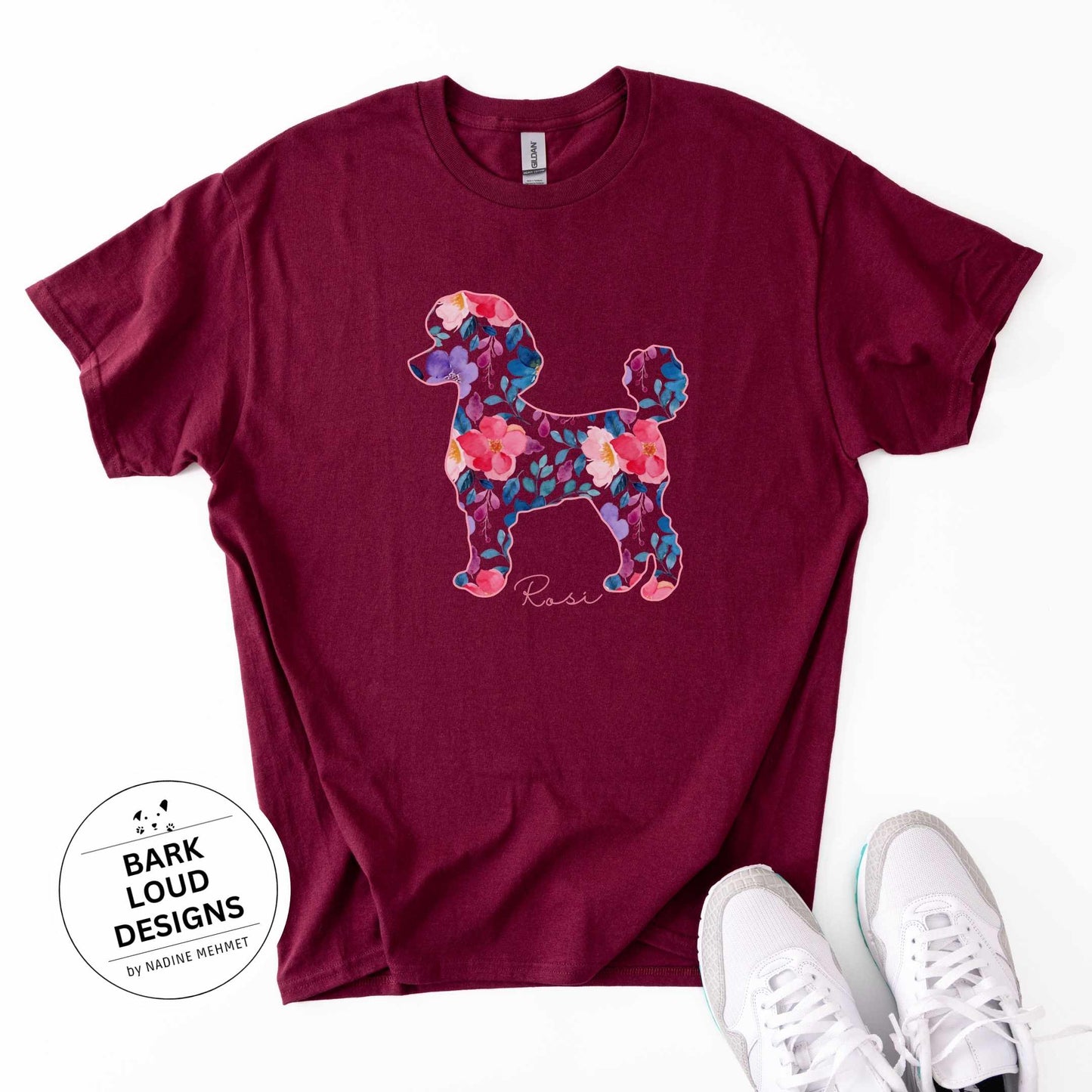 Blumiges Pudel T-Shirt personalisiert - mit Wunschtext