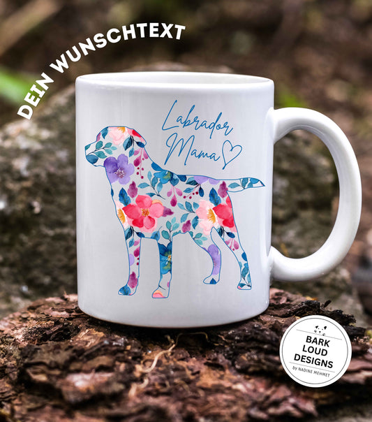 Blumige Labrador Tasse personalisiert - mit Wunschtext